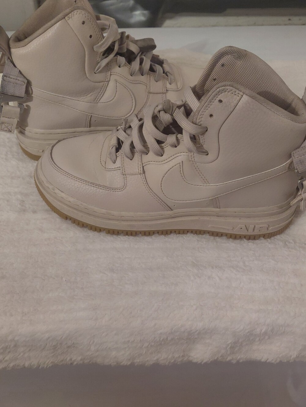 Nike Men's High-Top Lace-Up Sneakers in Light Beige